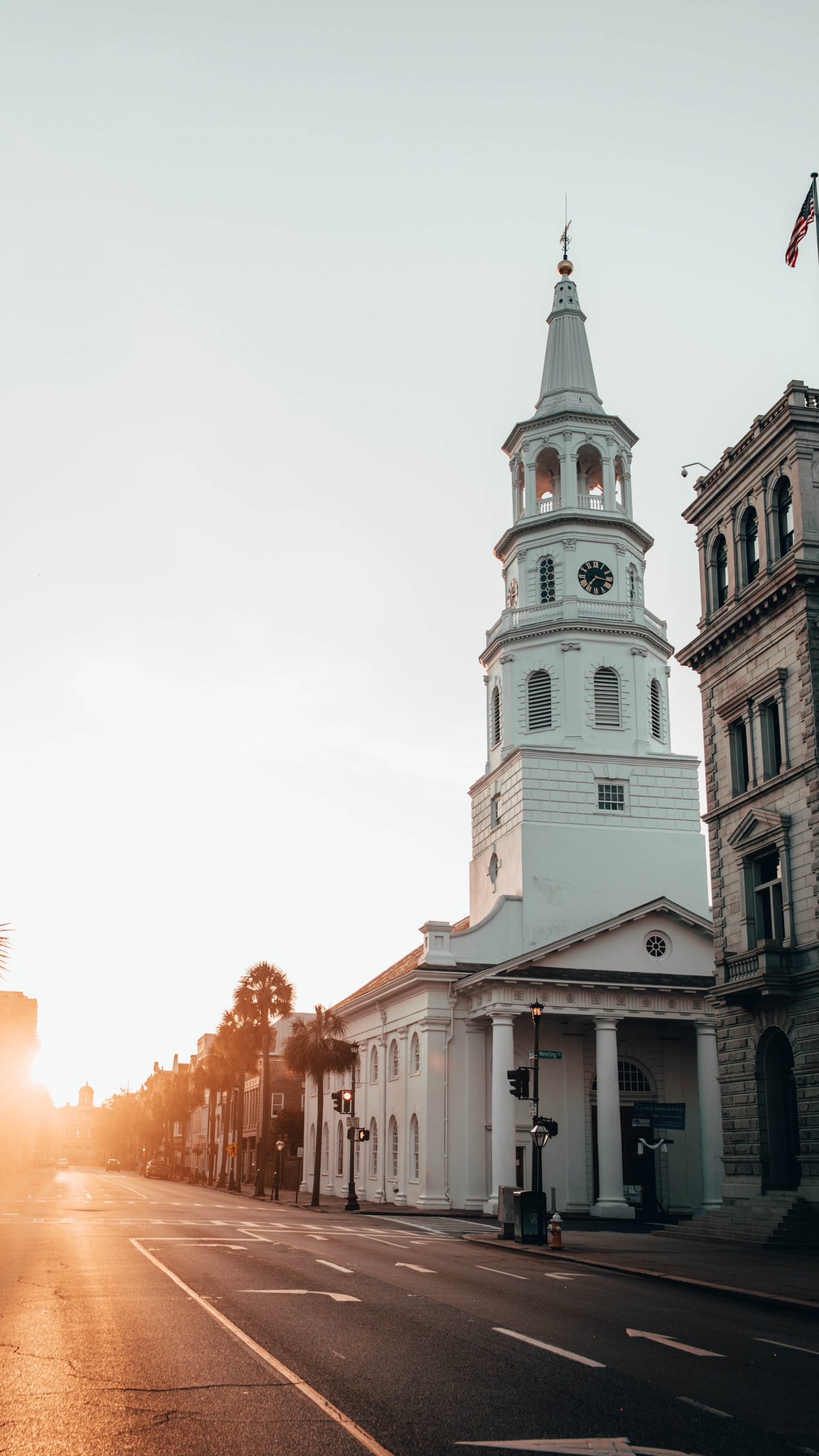 Charleston, South Carolina is in my top 10 favorite beautiful places in the US to visit.