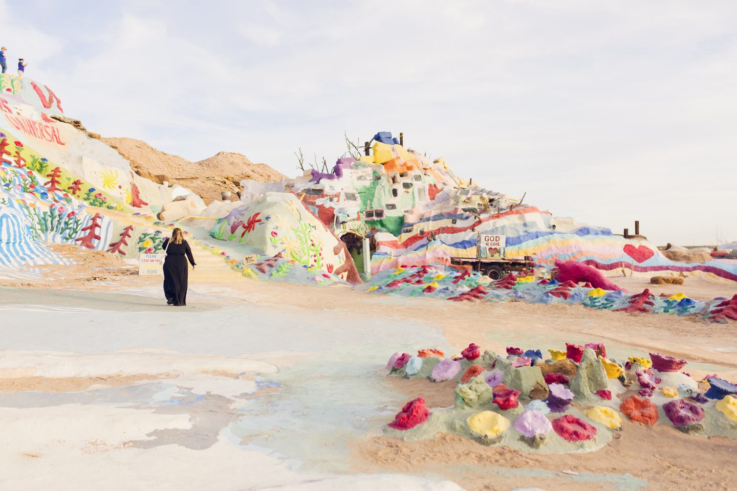 Salvation Mountain in California is in my top 10 favorite beautiful places in the US to visit.